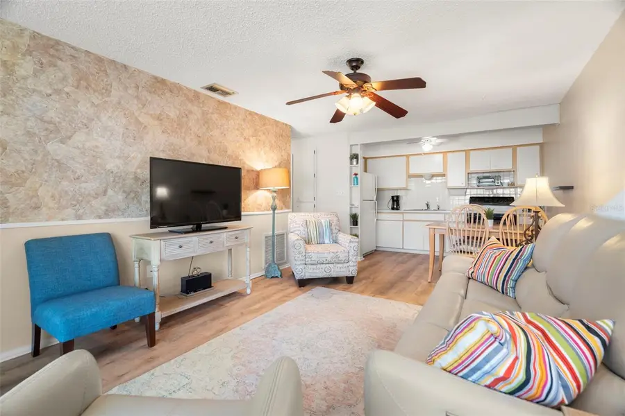 4353 Tahitian Gardens Cir #B, Holiday, FL 34691 - Image #3