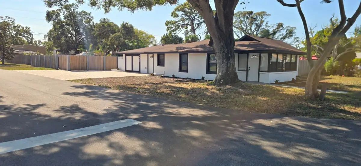 3900 50th Avenue N, Saint Petersburg, FL 33714 - Image #1