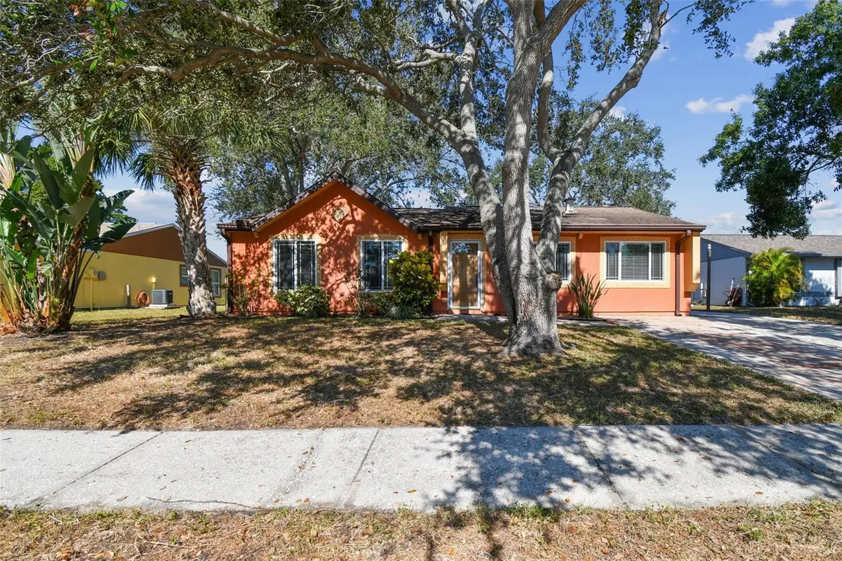 648 Timber Bay Circle E, Oldsmar, FL 34677 - Image #1