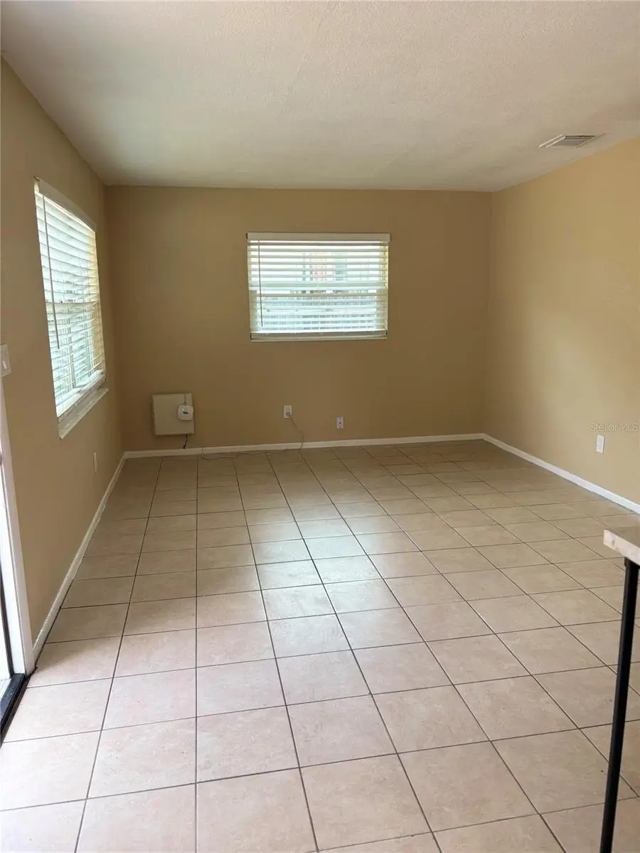 1427 15th Street S, Saint Petersburg, FL 33705 - Image #3