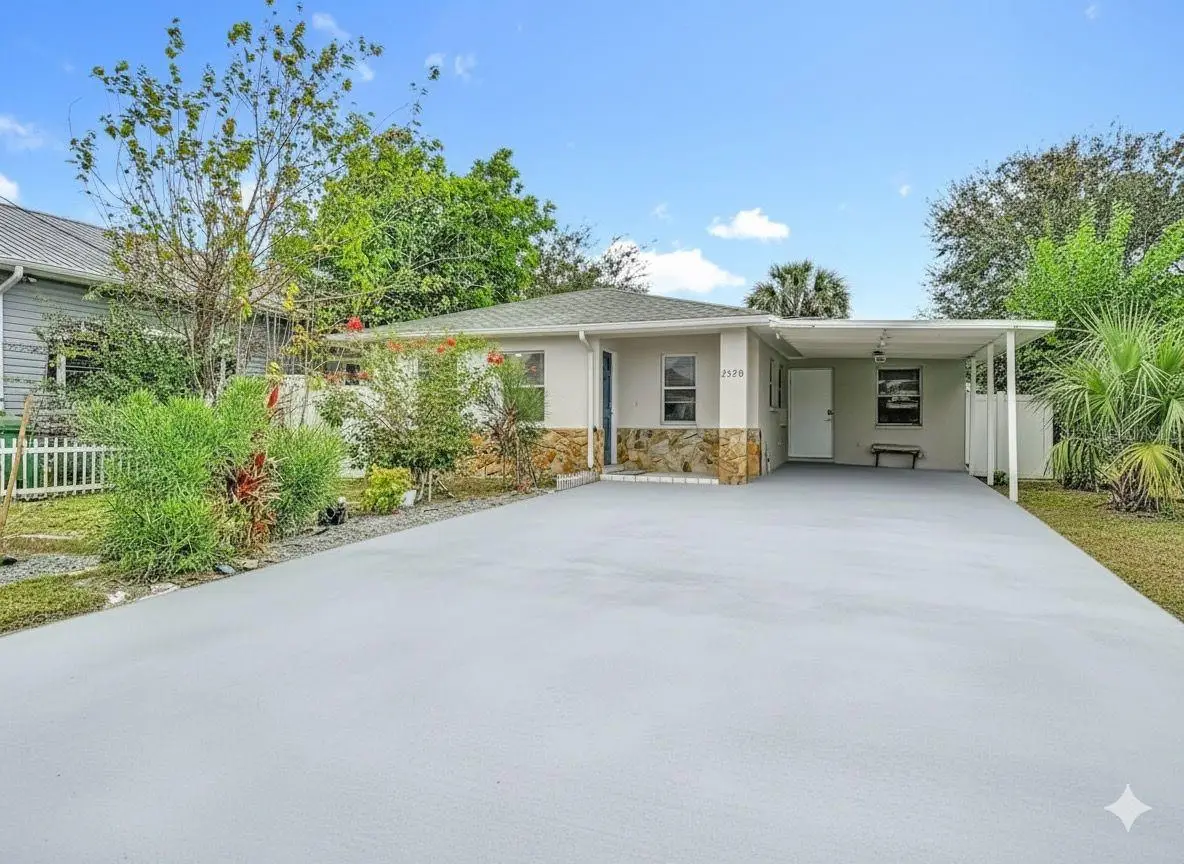 2520 W Saint John Street, Tampa, FL 33607 - Image #1