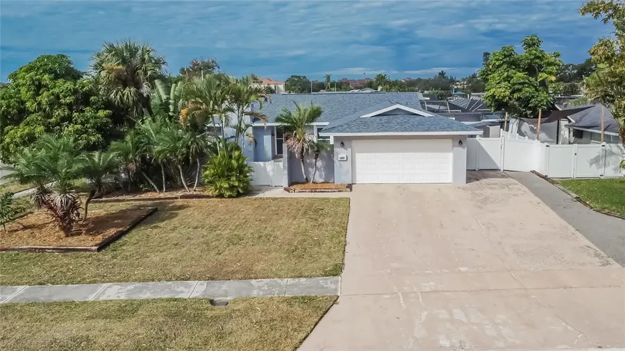 5802 Tampa Shores Boulevard, Tampa, FL 33615 - Image #2