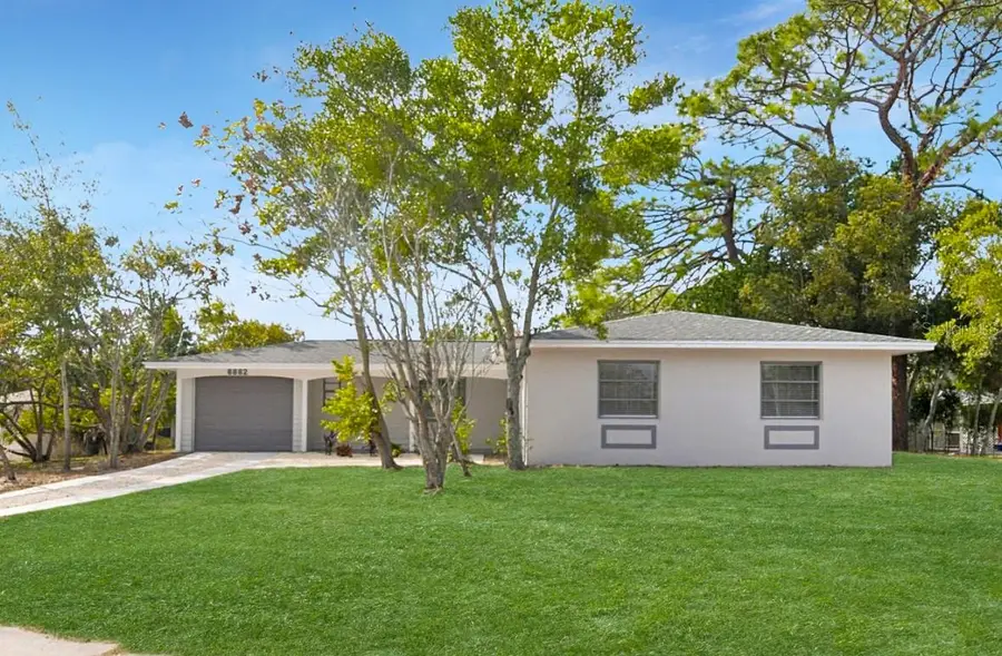 6882 Pinehurst Drive, Spring Hill, FL 34606 - Image #2