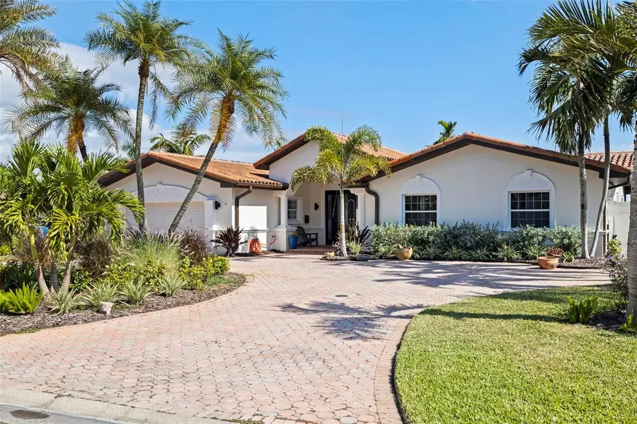 7827 9th Avenue S, Saint Petersburg, FL 33707 - Image #2