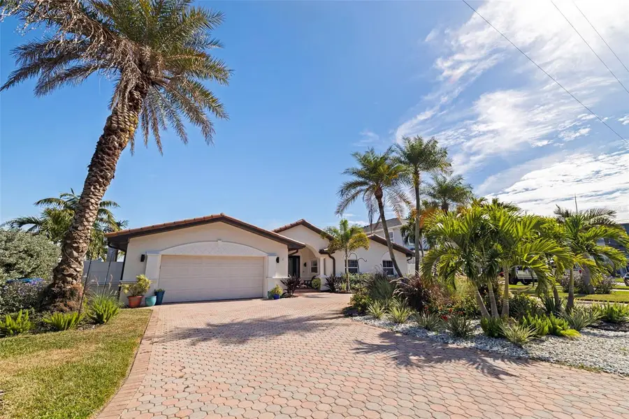 7827 9th Avenue S, Saint Petersburg, FL 33707 - Image #3