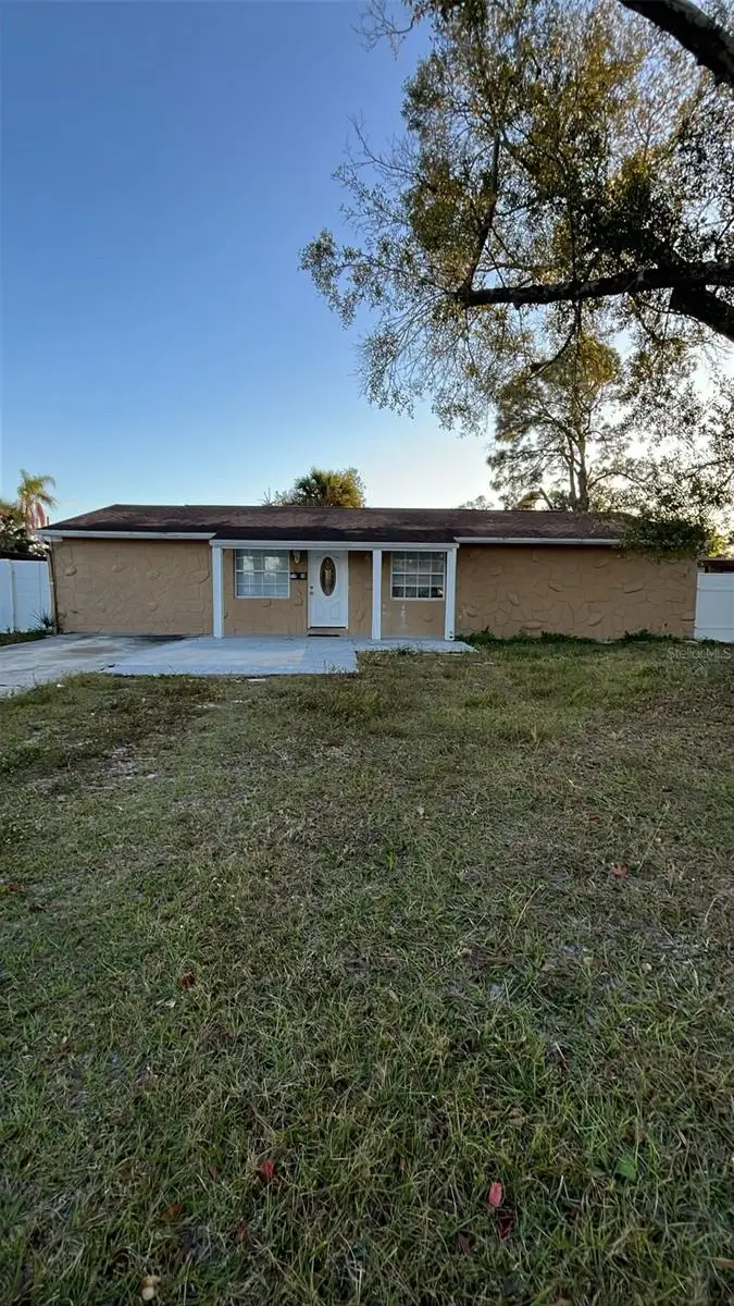 7914 Woodgrove Circle, Tampa, FL 33615 - Image #1