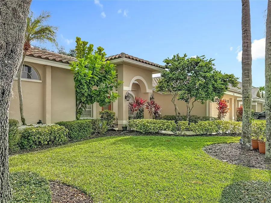 2387 Hillcreek Circle E, Clearwater, FL 33759 - Image #3