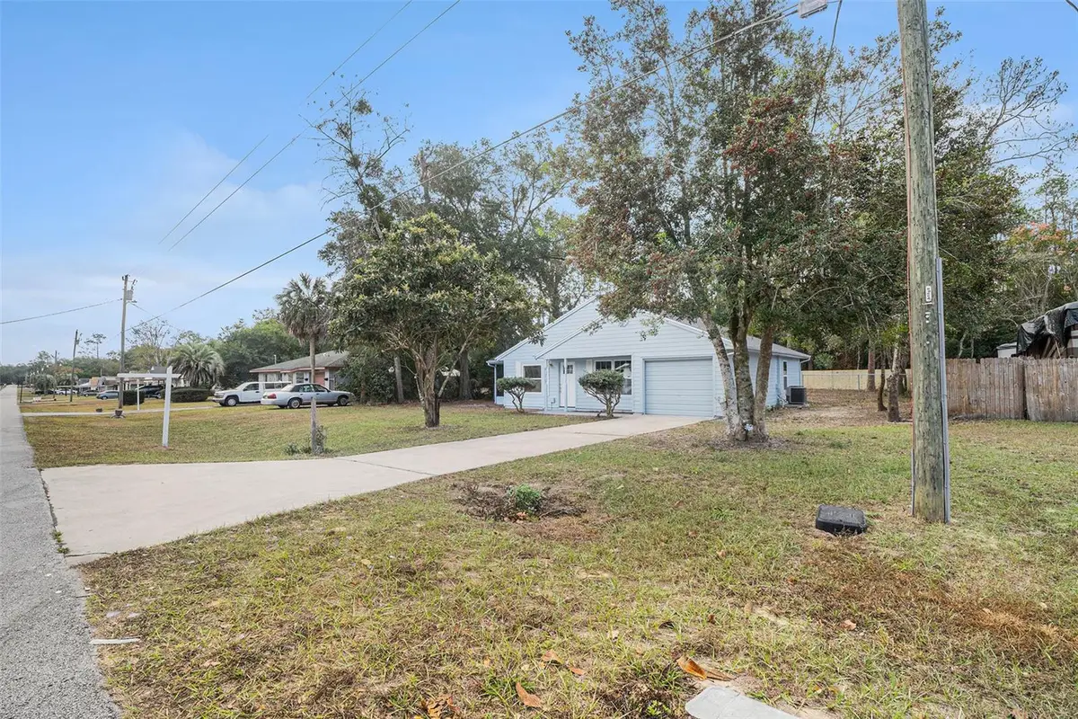 21406 SW Peach Blossom Street, Dunnellon, FL 34431 - Image #1