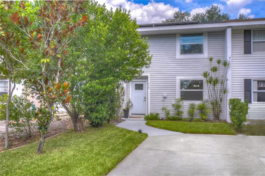 210 S Malcolm Court, Tampa, FL 33609 - Image #2