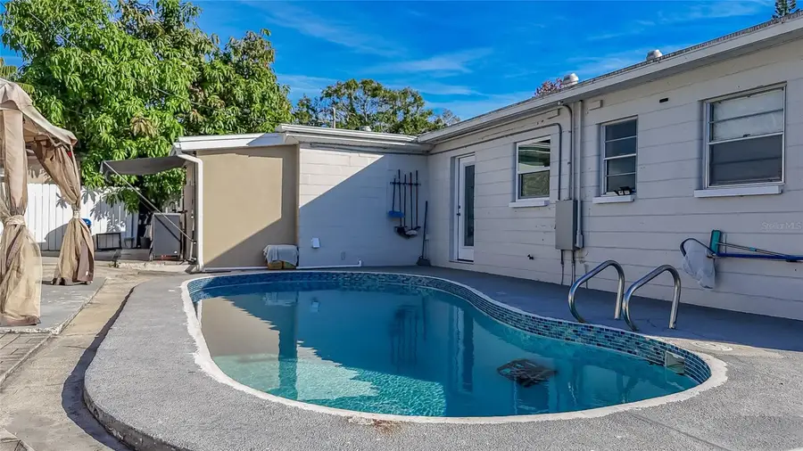 710 E 114th Avenue, Tampa, FL 33612 - Image #2