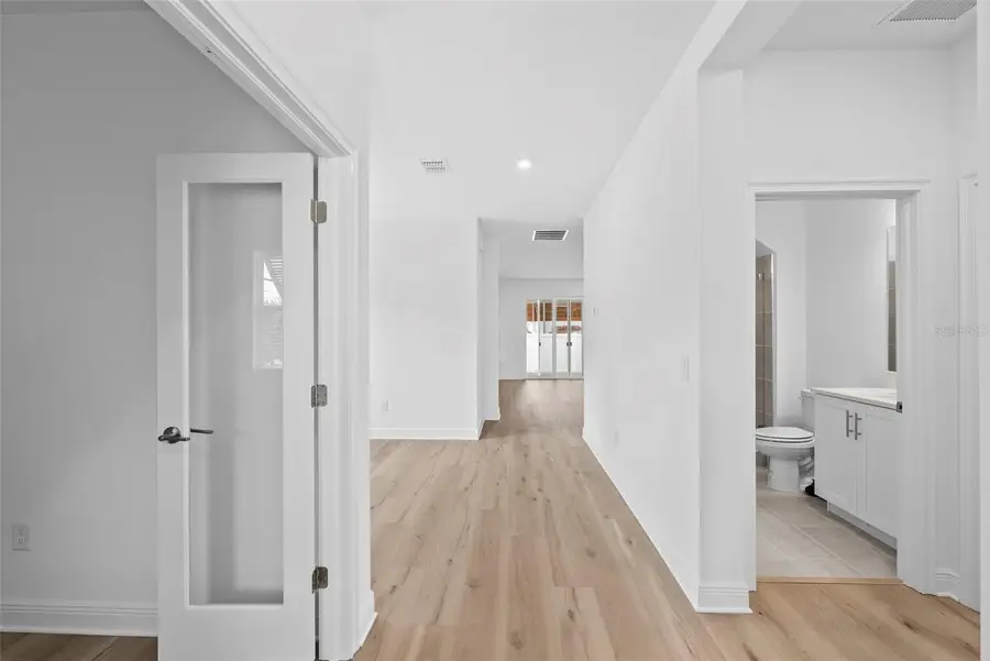 6216 29th Street N, Saint Petersburg, FL 33702 - Image #2