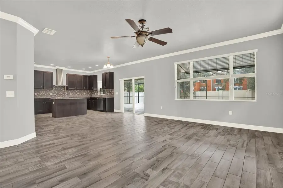 10560 Lake Seminole Terrace, Seminole, FL 33772 - Image #3