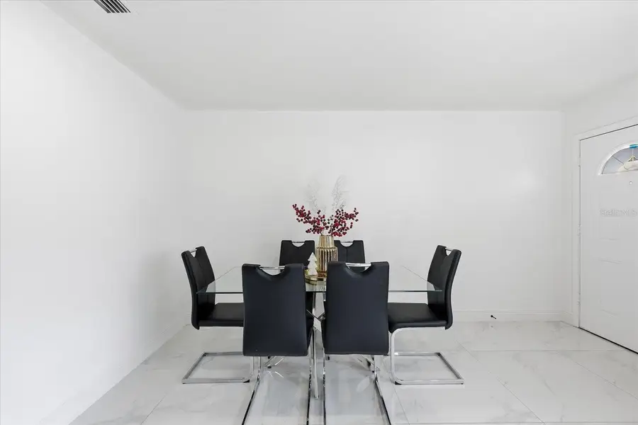 2521 W Minnehaha Street, Tampa, FL 33614 - Image #3