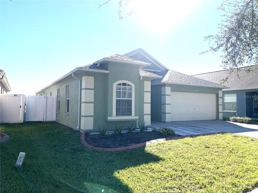 8408 Canterbury Lake Boulevard, Tampa, FL 33619 - Image #2