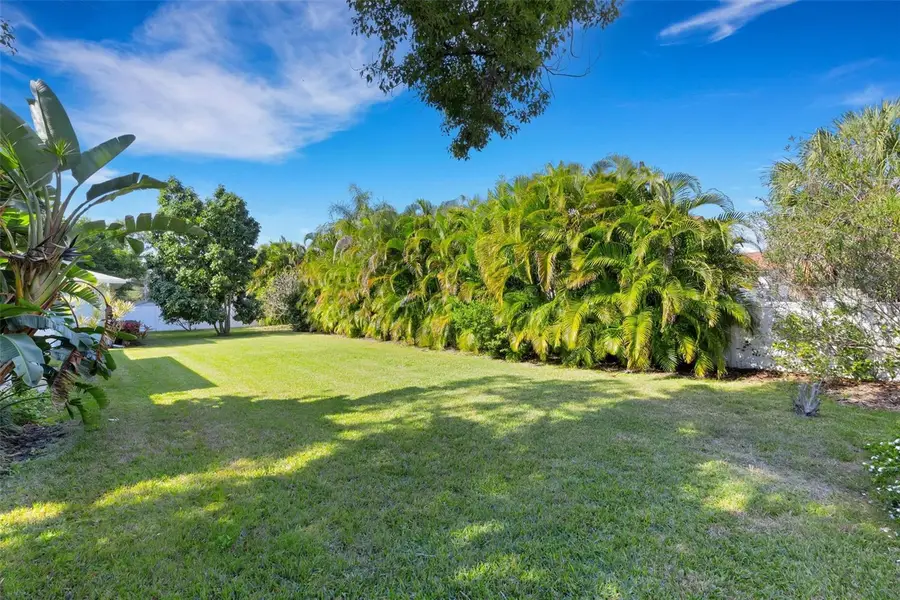 2529 Sunset Drive, Largo, FL 33770 - Image #2
