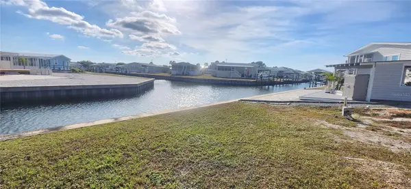 158 S Saint Thomas Circle, APOLLO BEACH, FL 33572