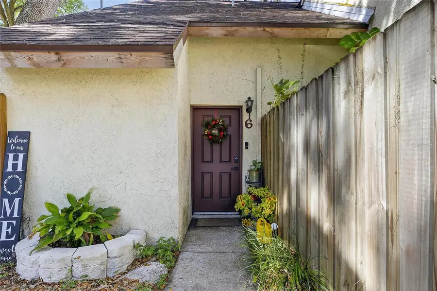 5601 Ashley Oaks Drive #6, Tampa, FL 33617 - Image #2