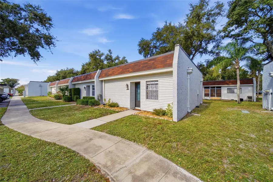 13717 Mission Oaks Boulevard, Seminole, FL 33776 - Image #2