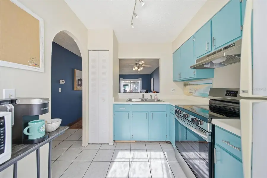 13717 Mission Oaks Boulevard, Seminole, FL 33776 - Image #3