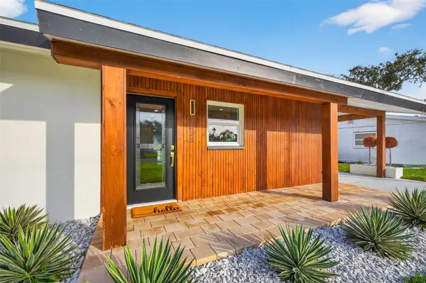 4623 Carson Street Ne, ST PETERSBURG, FL 33703