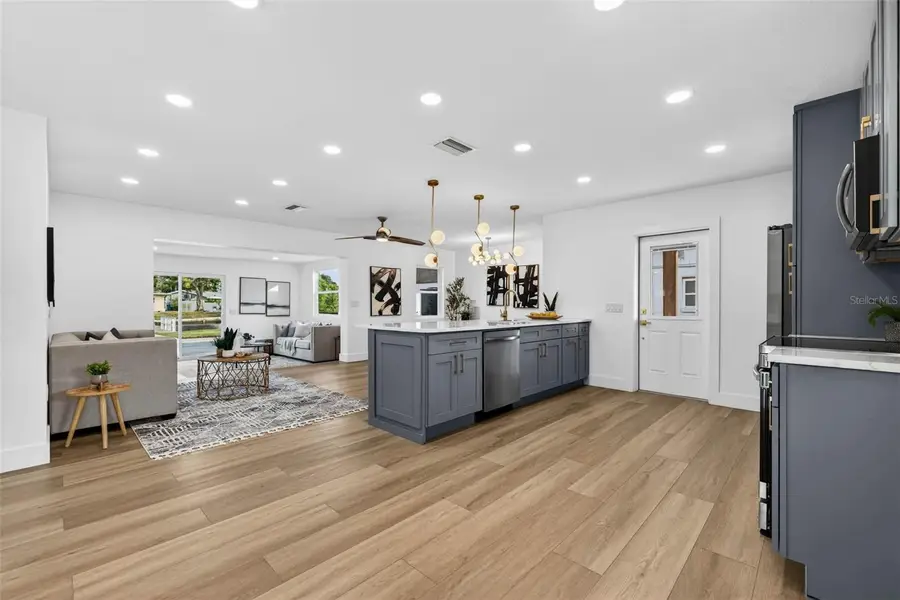 4623 Carson Street Ne, Saint Petersburg, FL 33703 - Image #3