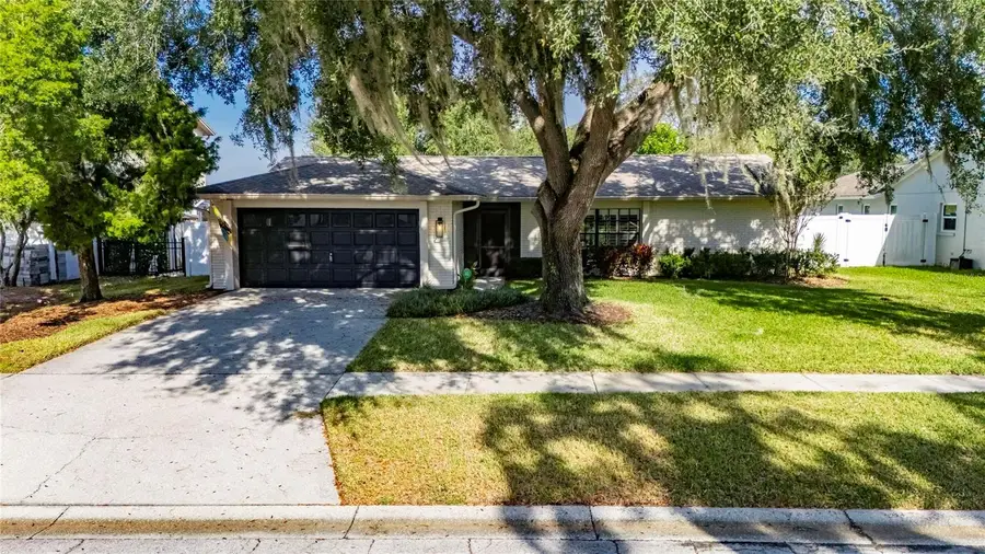 1322 Corner Oaks Drive, Brandon, FL 33510 - Image #3