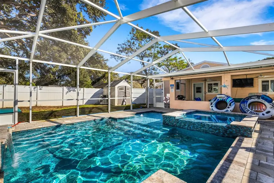 1600 Loretta Avenue Nw, Largo, FL 33770 - Image #2