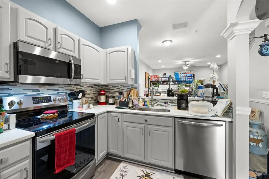 11231 Kapok Grand Circle, Saint Petersburg, FL 33708 - Image #3