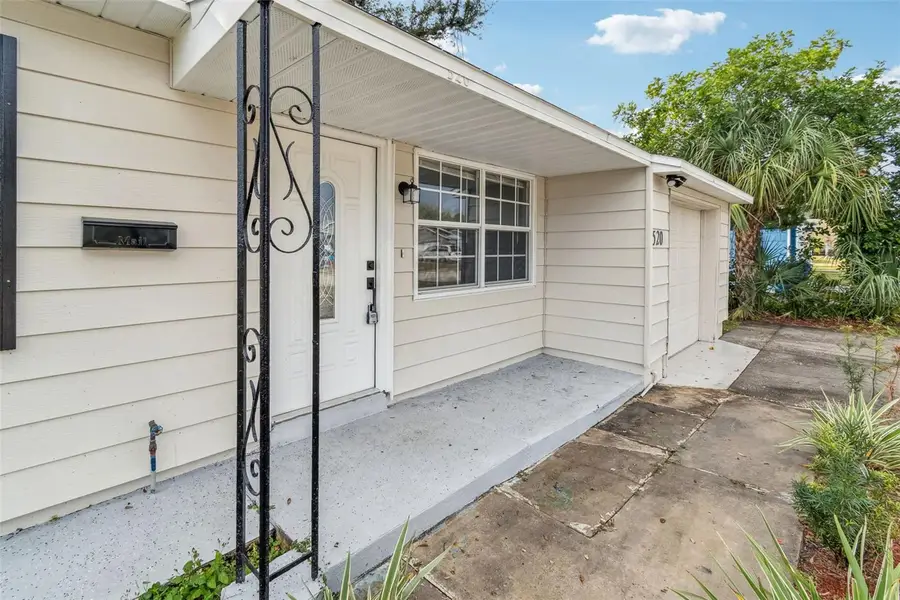 520 Freeport Avenue N, Saint Petersburg, FL 33702 - Image #3