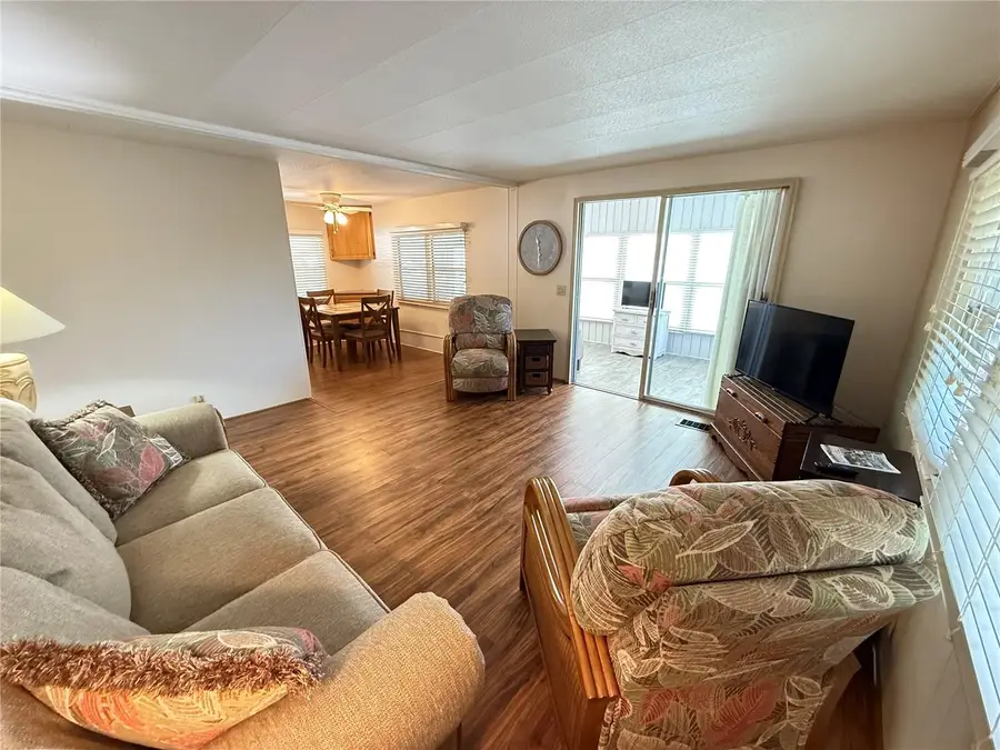 539 Mount Piney Avenue Ne #689, Saint Petersburg, FL 33702 - Image #2