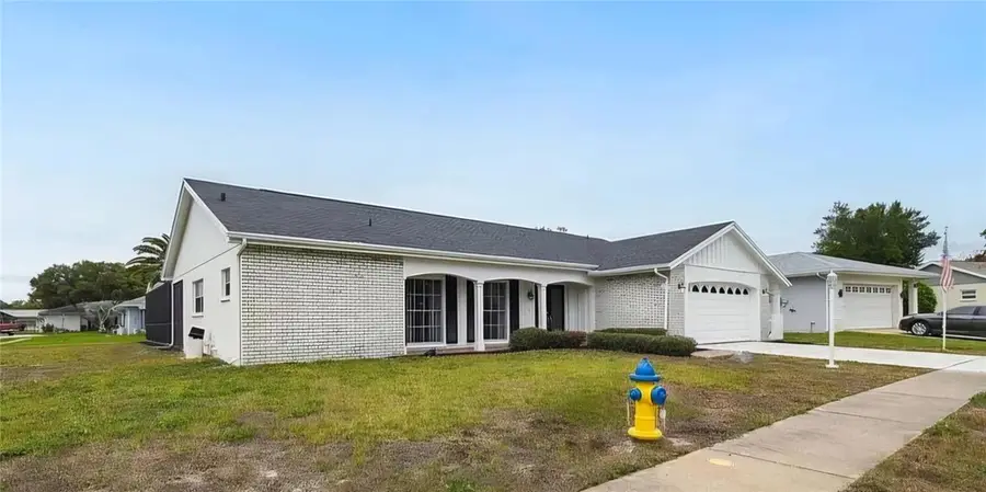 8601 Sagewood Drive, Hudson, FL 34667 - Image #2