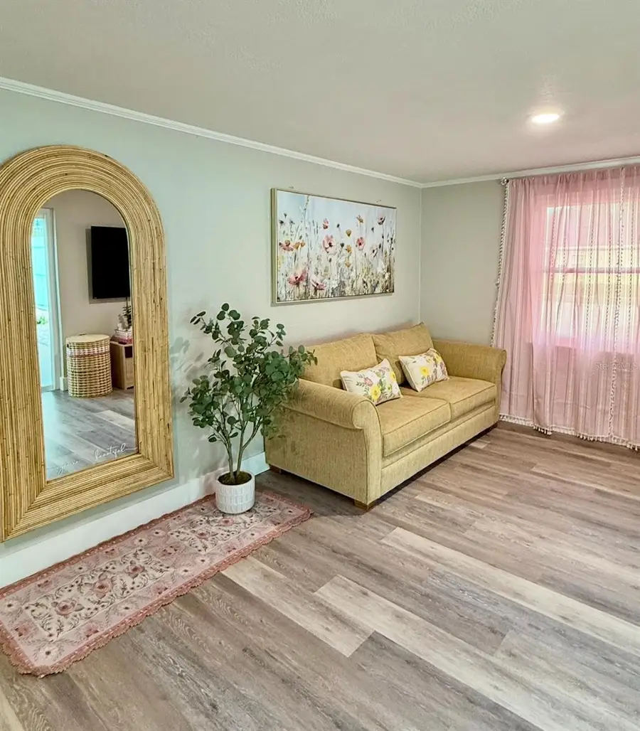 1907 E 111th Avenue, Tampa, FL 33612 - Image #3