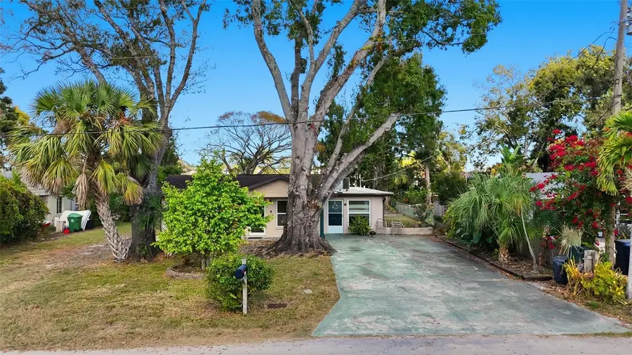 1619 Suponic Avenue, Sarasota, FL 34243 - Image #2