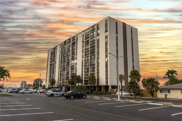 255 Dolphin Point #803, CLEARWATER BEACH, FL 33767