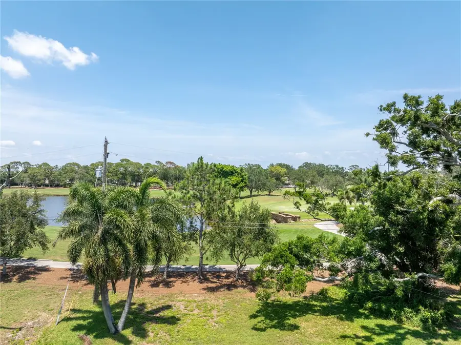 167 Almedo Way Ne, Saint Petersburg, FL 33704 - Image #3