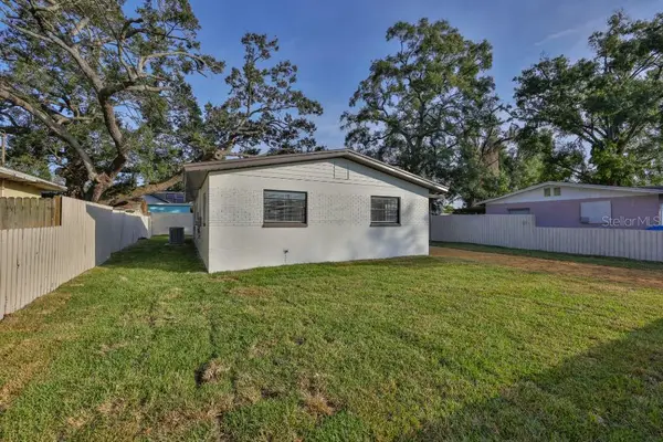 8621 May Circle, TAMPA, FL 33614
