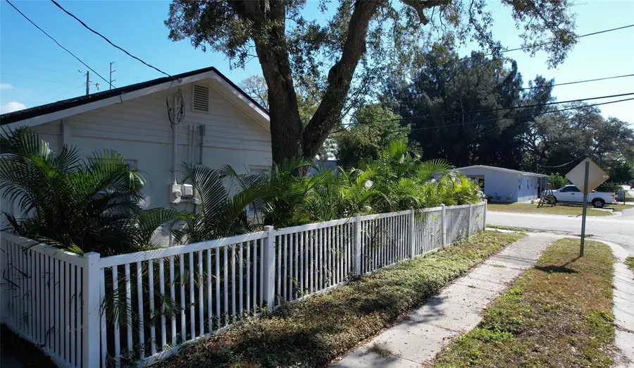 1166 Woodlawn Street, Clearwater, FL 33756 - Image #3
