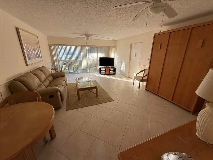 7701 Starkey Road #703, Seminole, FL 33777 - Image #2