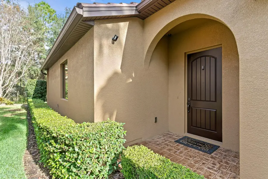 8220 Dunham Station Drive, Tampa, FL 33647 - Image #2
