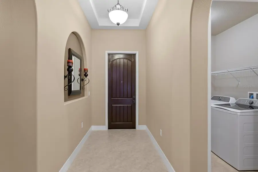 8220 Dunham Station Drive, Tampa, FL 33647 - Image #3