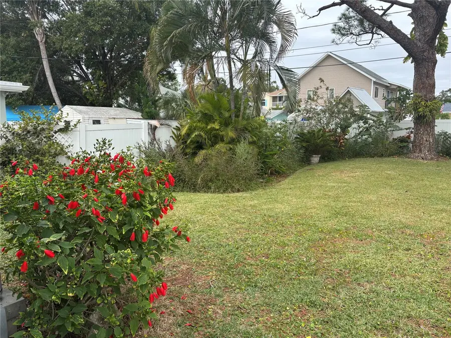 512 Tennessee Avenue, Crystal Beach, FL 34681 - Image #2