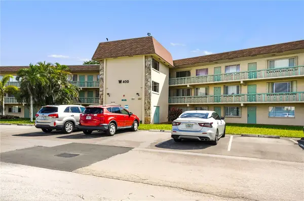 400 Village Green Circle W #205, PALM SPRINGS, FL 33461