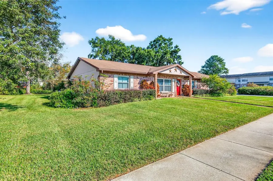 37821 Willingham Avenue, Dade City, FL 33525 - Image #3