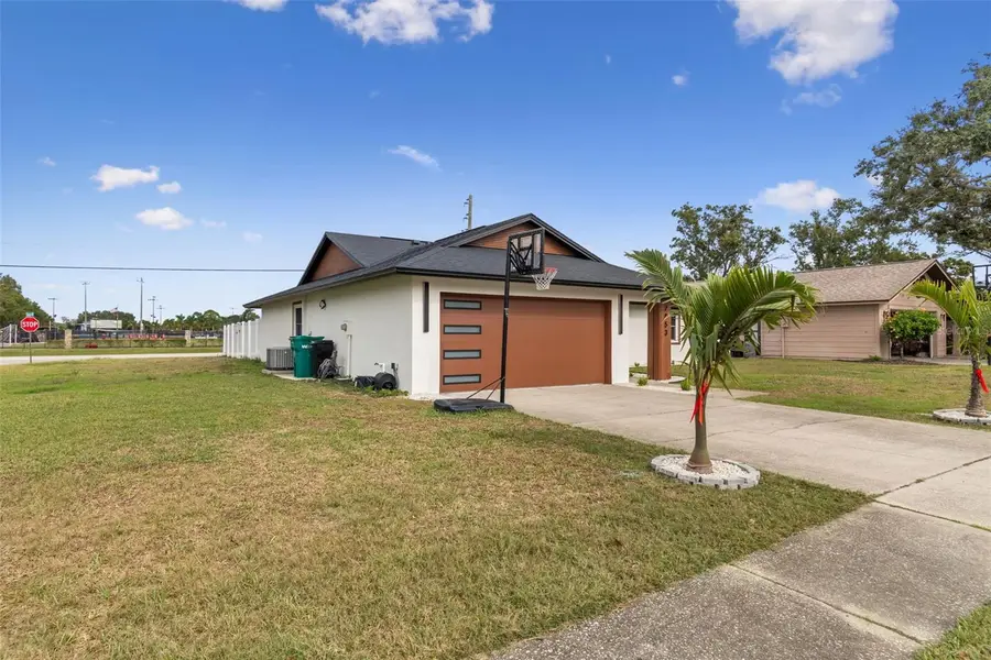 7853 Sundown Drive, Saint Petersburg, FL 33709 - Image #2