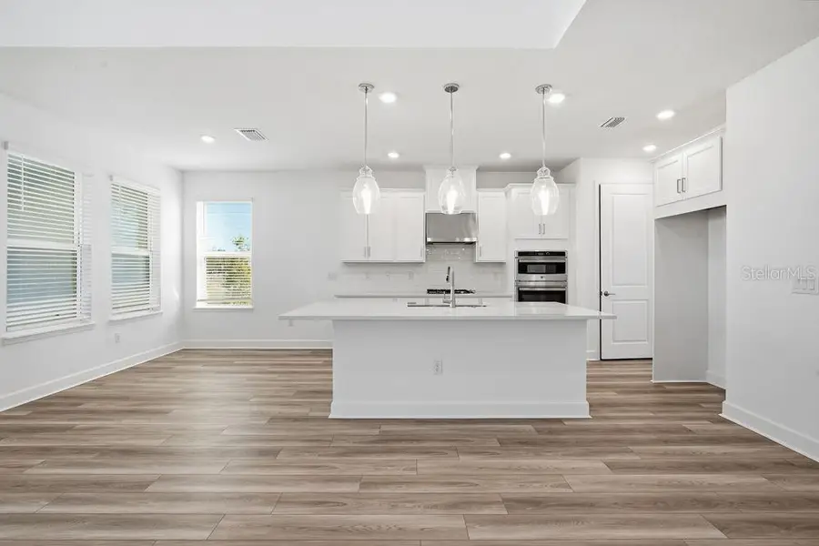 1546 Trailhead Lane, Zephyrhills, FL 33541 - Image #2