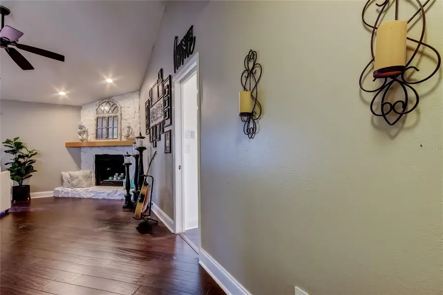 2651 Concorde Court, Clearwater, FL 33761 - Image #3