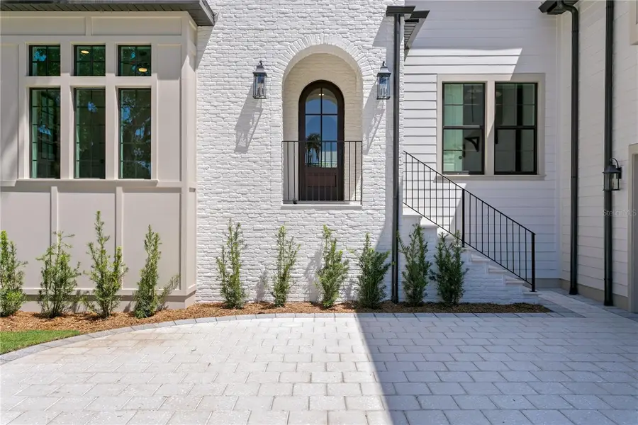 4633 W Lowell Avenue, Tampa, FL 33629 - Image #2