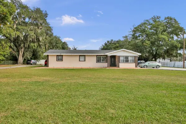 5615 Oak Avenue Nw, LAKELAND, FL 33810