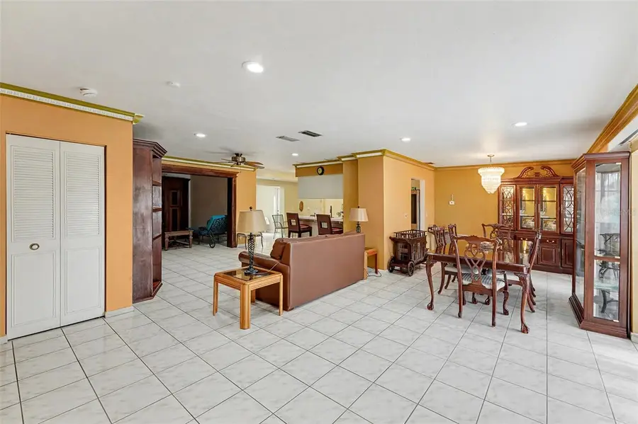 7114 Mintwood Court, Tampa, FL 33615 - Image #3