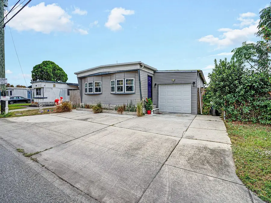 5124 Darlington Road, Holiday, FL 34690 - Image #2